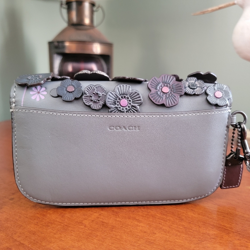 Coach 1941 23536 Tea Rose Clutch Gray Leather Wristlet - Picture 5 of 16